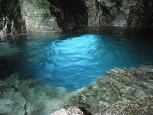 The Bruce Peninsula Grotto – Atlas Obscura