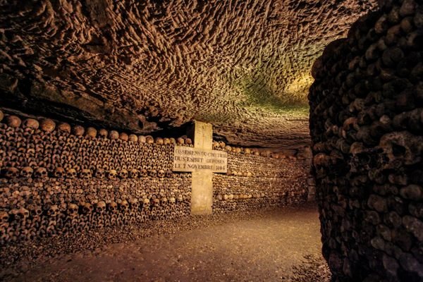 Catacombes de Paris – Atlas Obscura