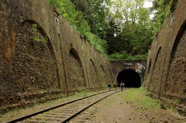 Petite Ceinture – Atlas Obscura