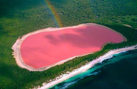 Lake Hillier – Atlas Obscura